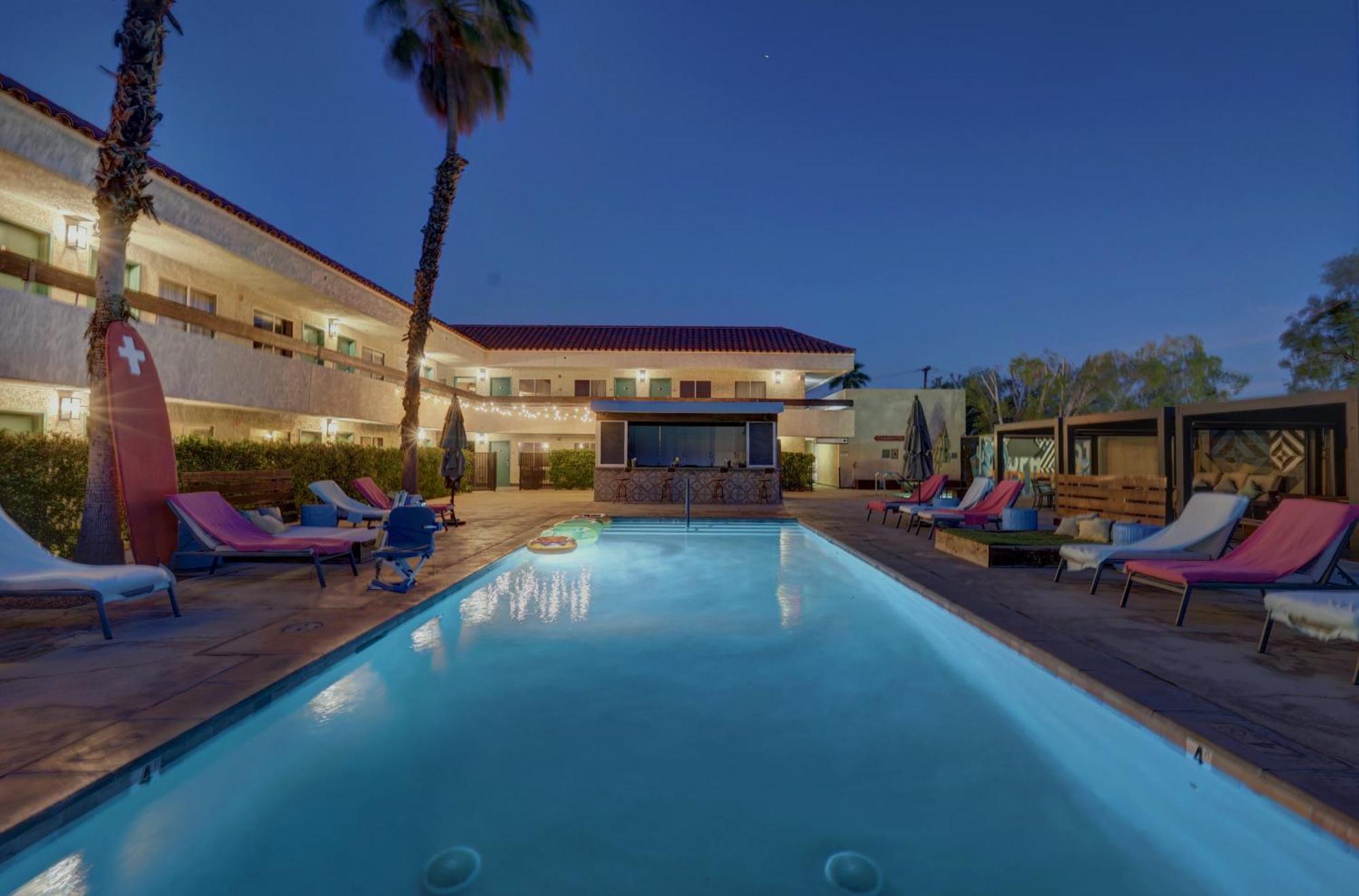 The Infusion Beach Club Palm Springs Luaran gambar
