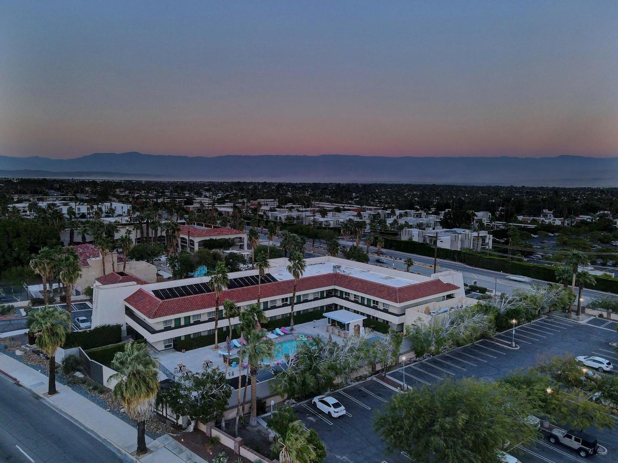 The Infusion Beach Club Palm Springs Luaran gambar