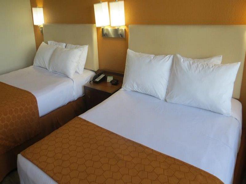 The Infusion Beach Club Palm Springs Luaran gambar